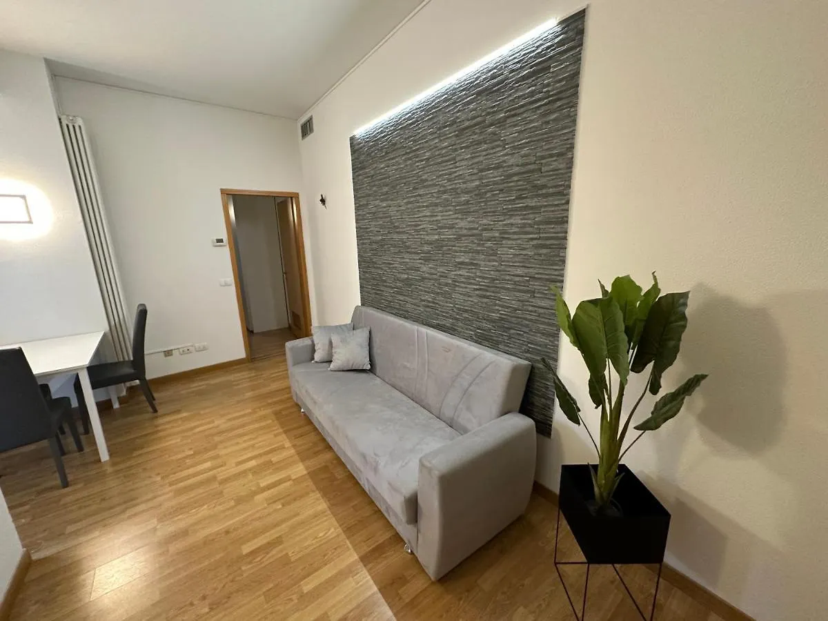 Contacts de Destiny Home Verona 4 - Borgo Venezia
